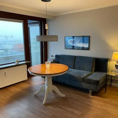 Zentral Gelegene Direkt Am Mit Balkon *