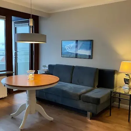 Zentral-gelegene-ferienwohnung-direkt-am-strand-mit-balkon Lejlighed Vesterland