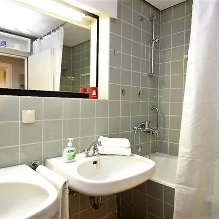 Zentral-gelegene-ferienwohnung-direkt-am-strand-mit-balkon Vesterland